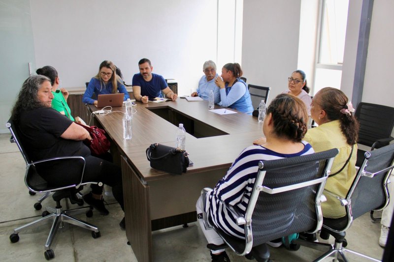 Yankel Benítez se reúne con vecinos de San Bartolomé y 8 de agosto