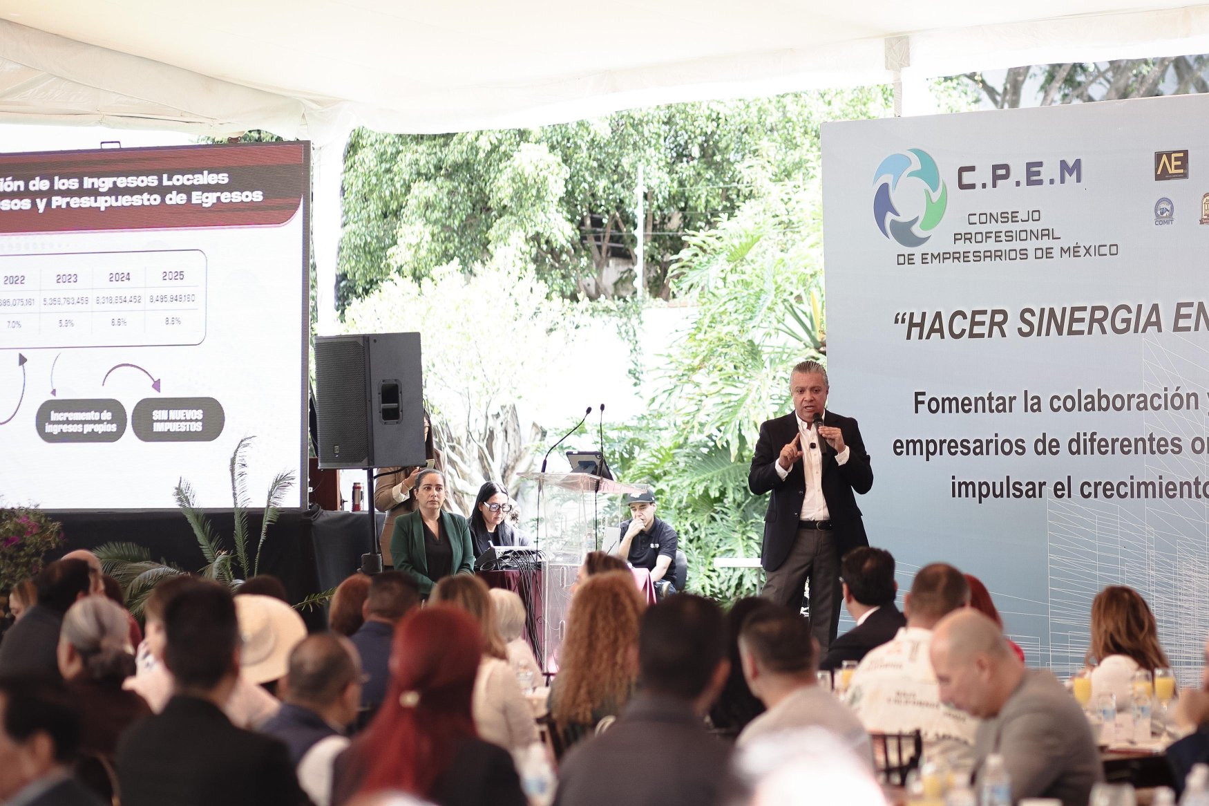 La nueva realidad de Michoacán la construimos autoridades y sociedad: Luis Navarro