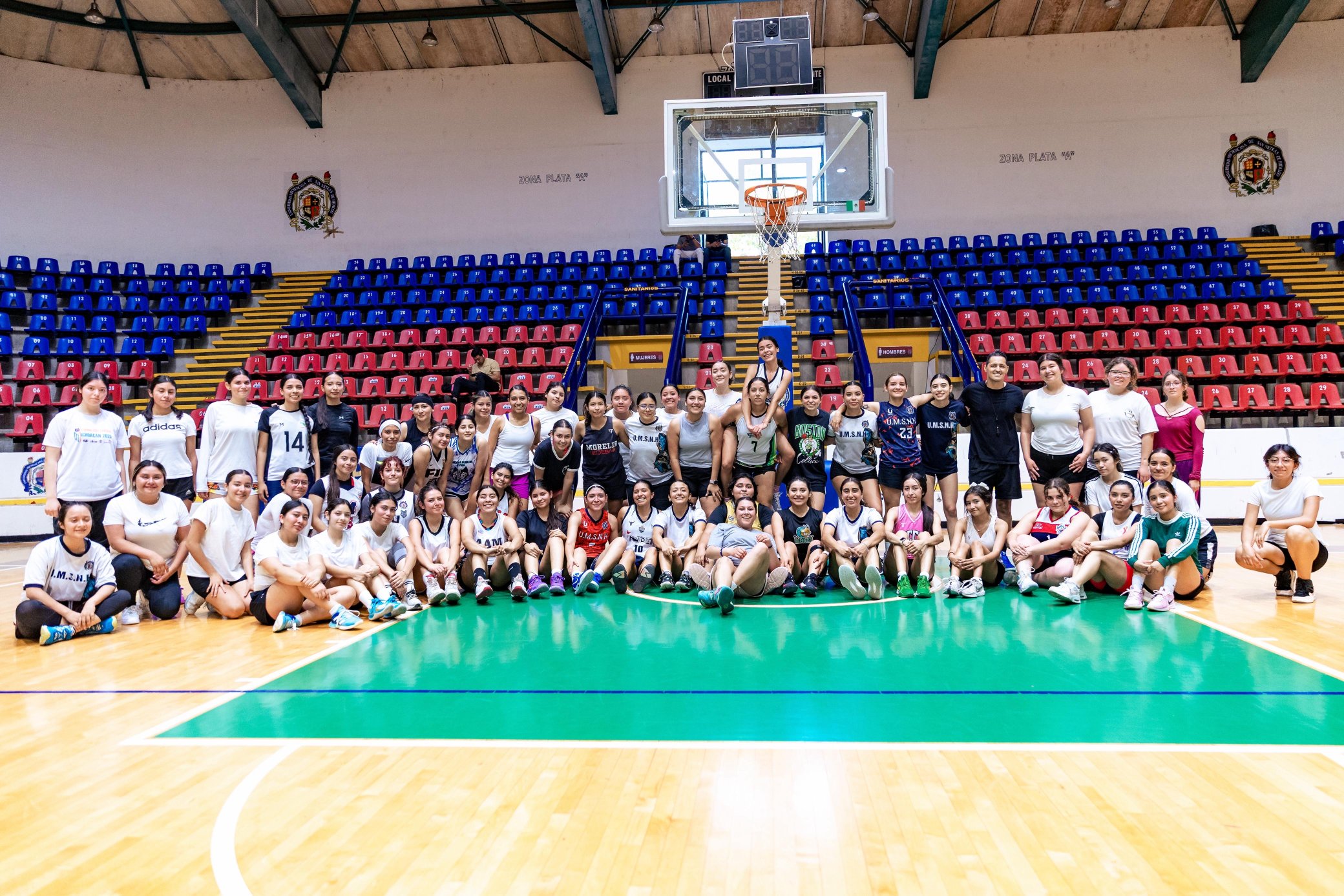 Básquetbol, voleibol, levantamiento de pesas y porristas concluyen sus visorías 
