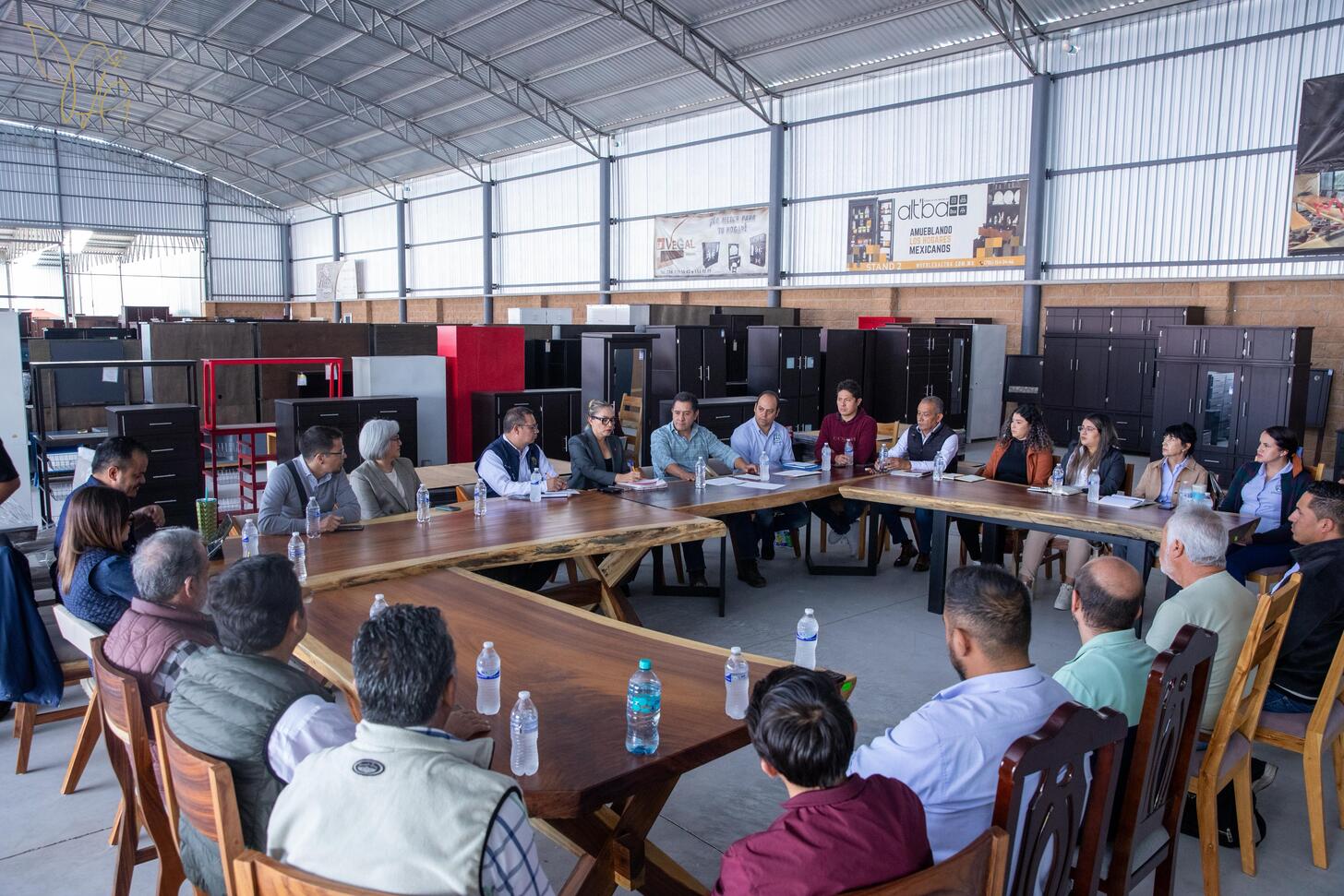 UMSNH y sector productivo de Ciudad Hidalgo se unen para apuntalar la industria maderera  