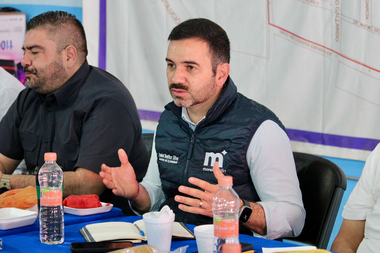 Yankel Benítez estrecha comunicación con directiva del Mercado de Abastos