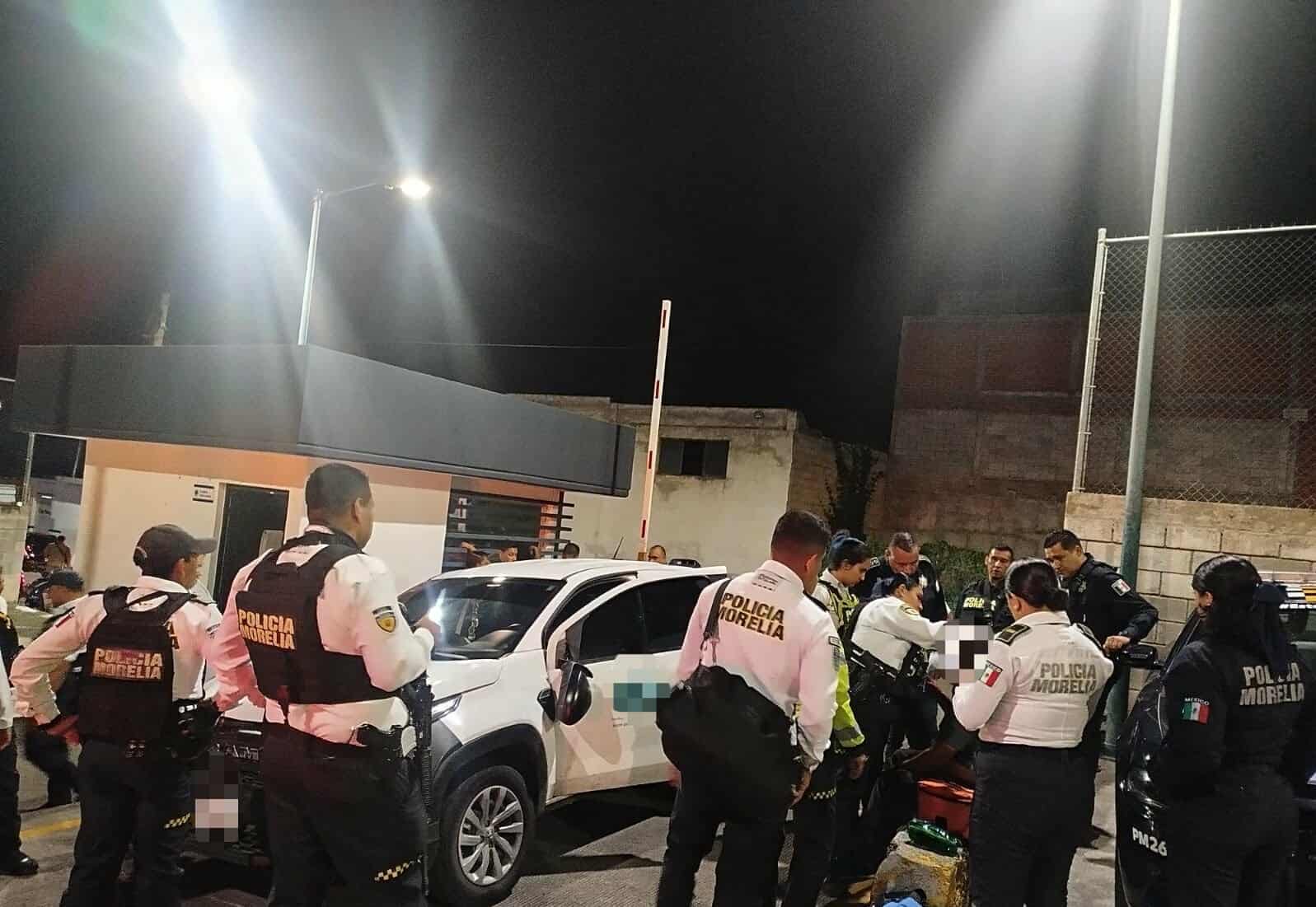 Policía Morelia detiene a 2 presuntos responsables de lesi0nar a un hombre 