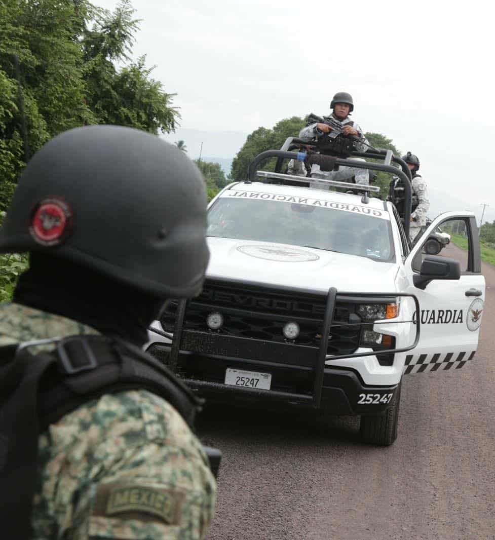 Reportan enfrentamiento entre criminales y personal de la FGE en la región de Zinapécuaro 