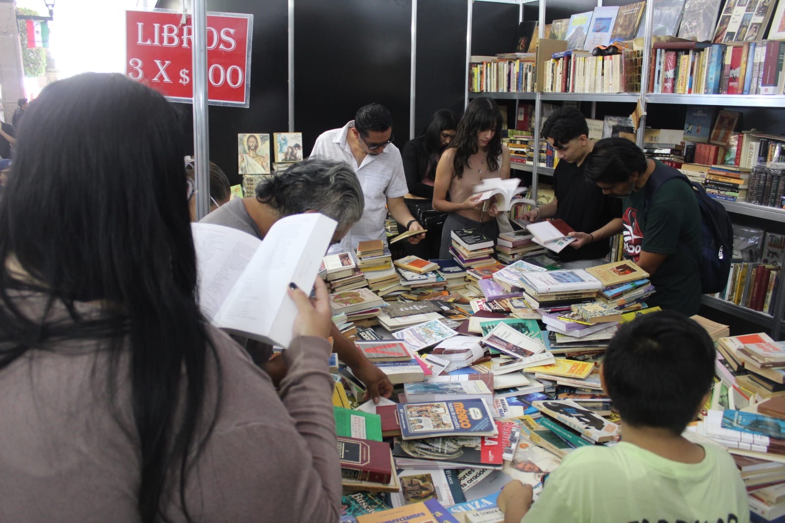 Continúa la Feria del Libro de Morelia con un vasto programa