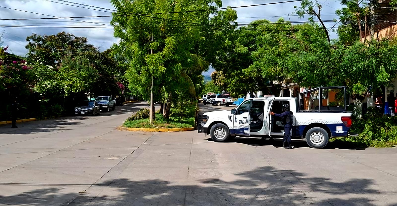 Un mu3rt0 y dos h3rid0s saldo de agresión armada en Lomas de Palmira, Apatzingán