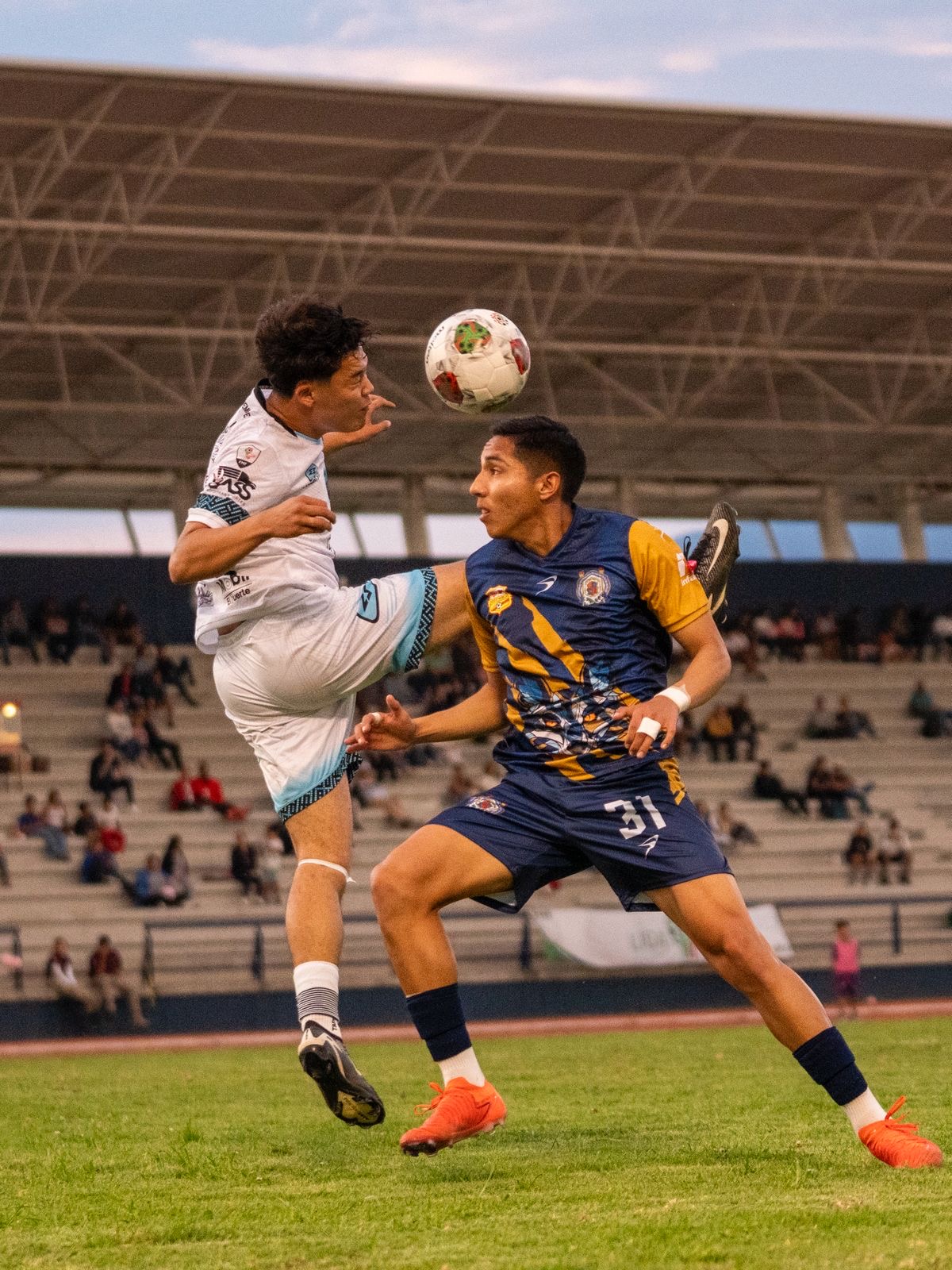 Atlético Morelia-UMSNH derrotó al sublíder 