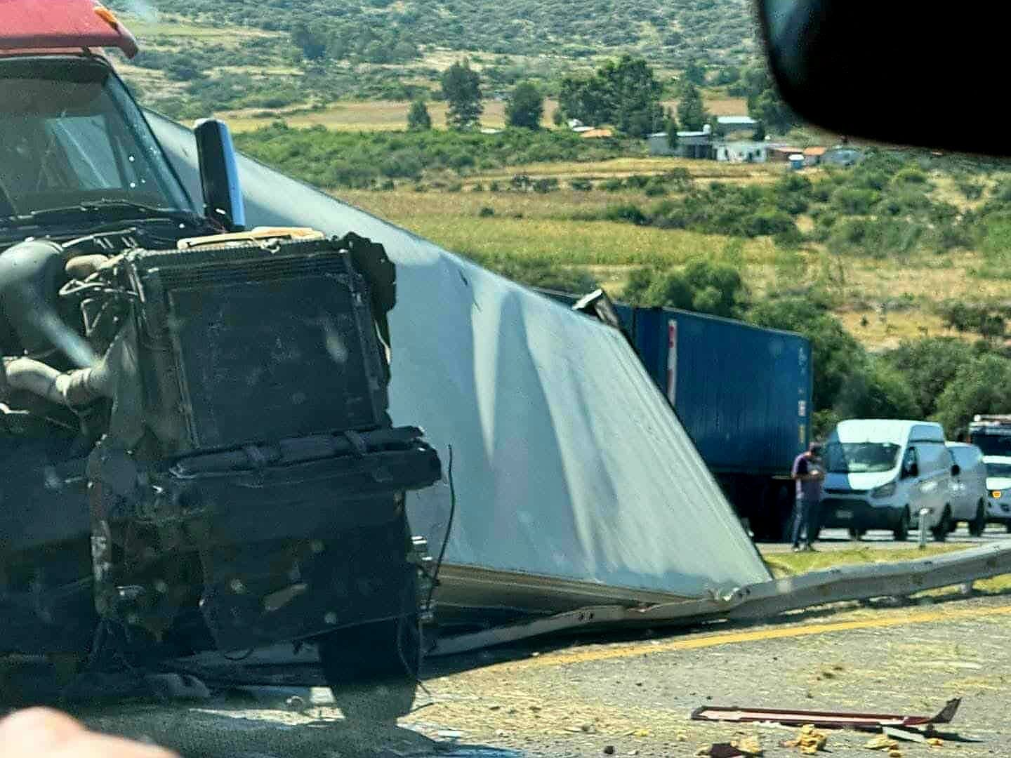 Accid3nte vehicular en la México-Guadalajara deja 7 mu3rtos y 3 herid0s 