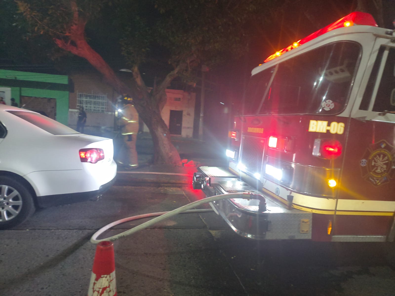 Se registra incendio en inmueble de la colonia Morelos de Morelia