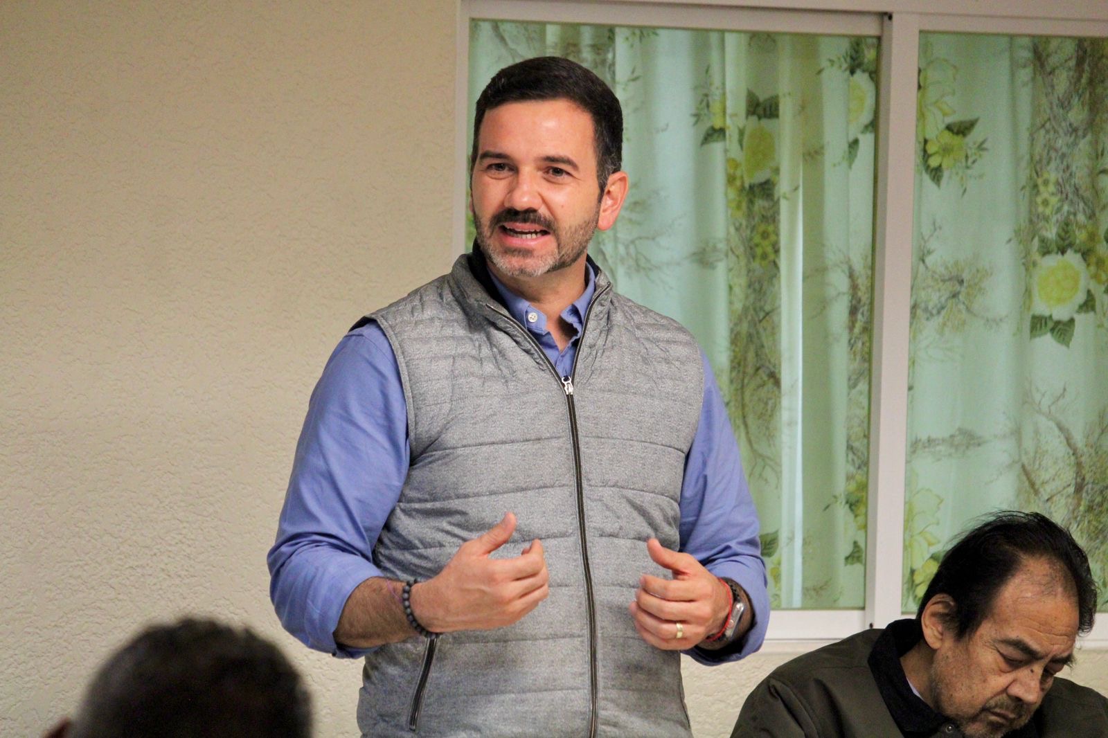 Yankel Benítez afianza diálogo con comerciantes de Morelia