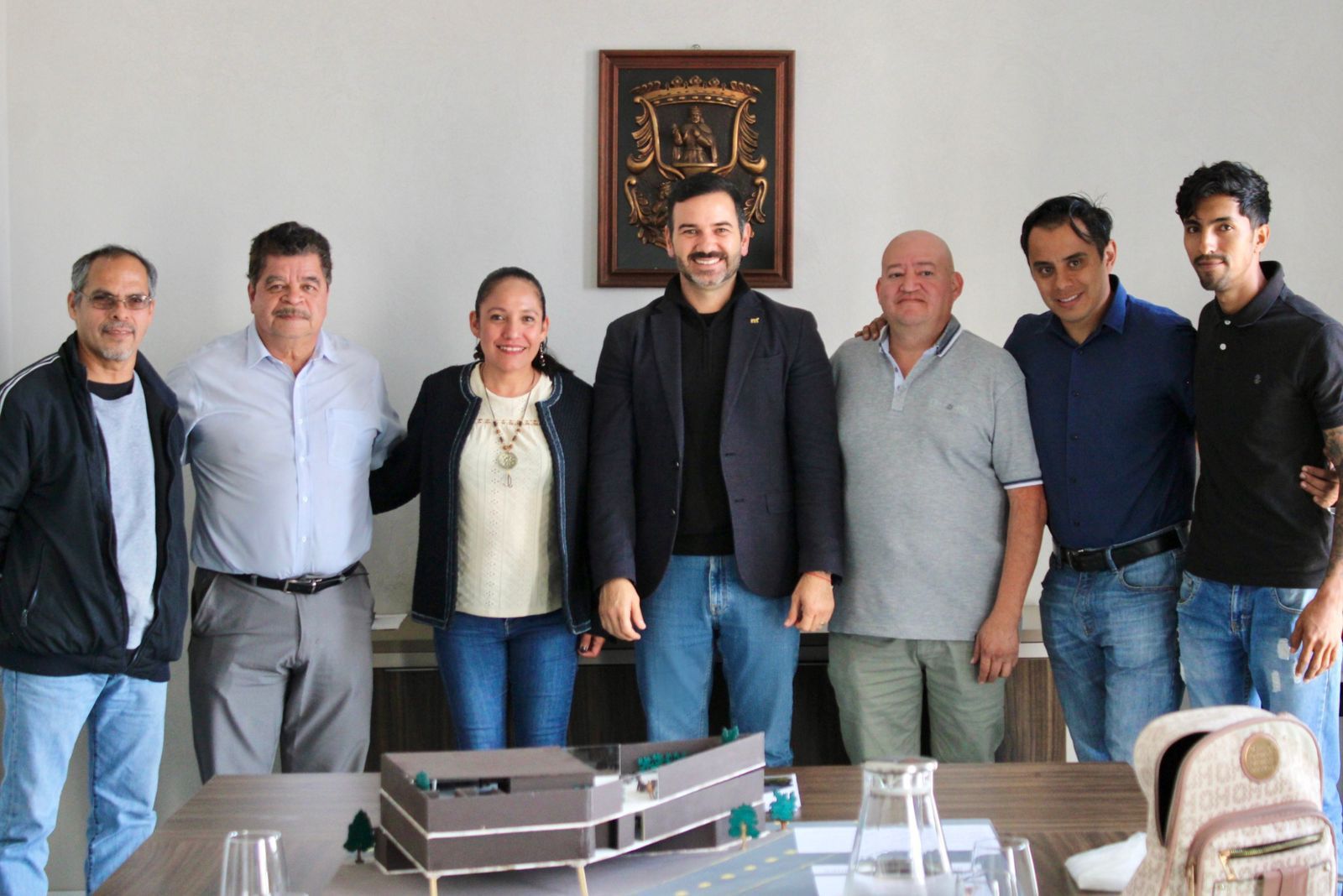 Se reúne Yankel Benítez con la Canainpa