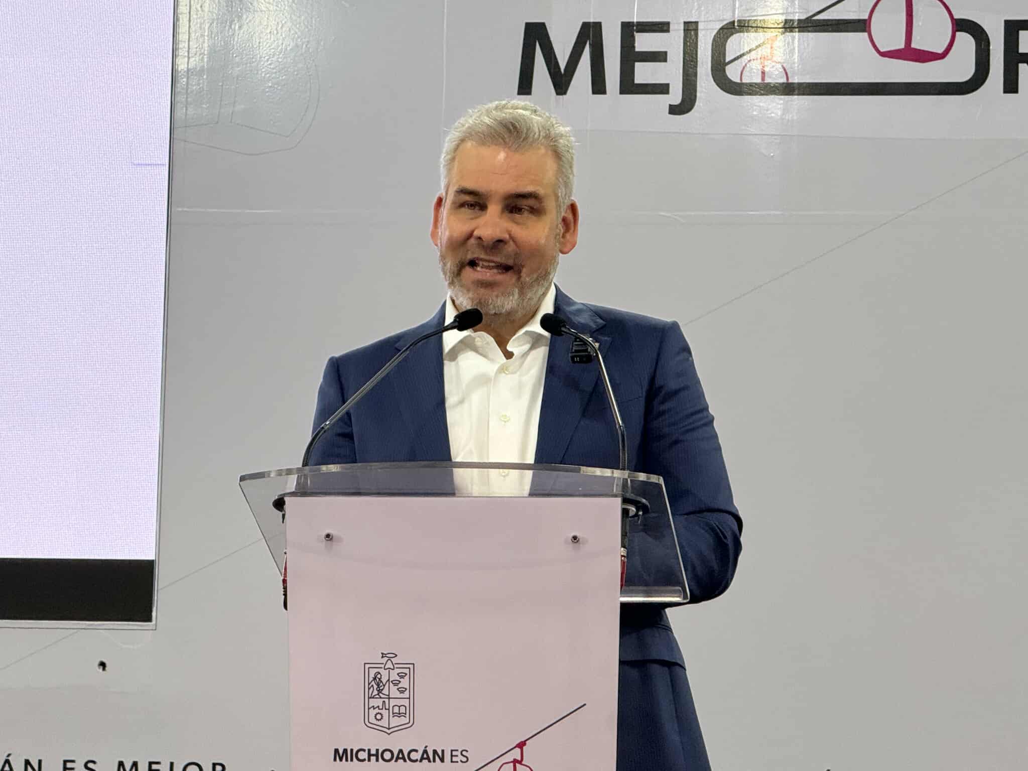 “La oposición existe y se expresa”, afirma Bedolla sobre manifestaciones del 15N