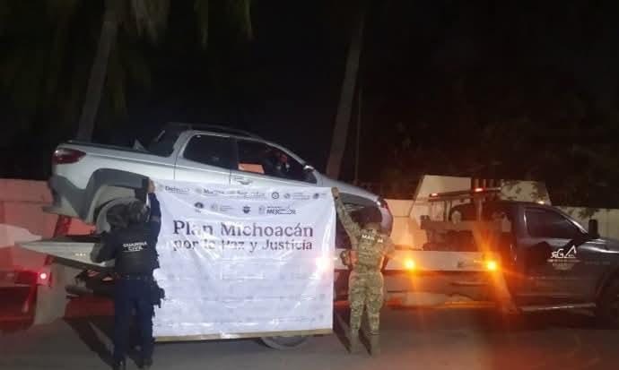 Marinos detienen a sujeto armado en posesión de droga, en El Habillal