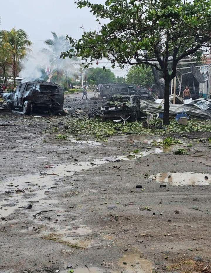 Suman 3 muertos y 6 lesionados, tras ataque explosivo contra base de la Policía Comunitaria de Coahuayana