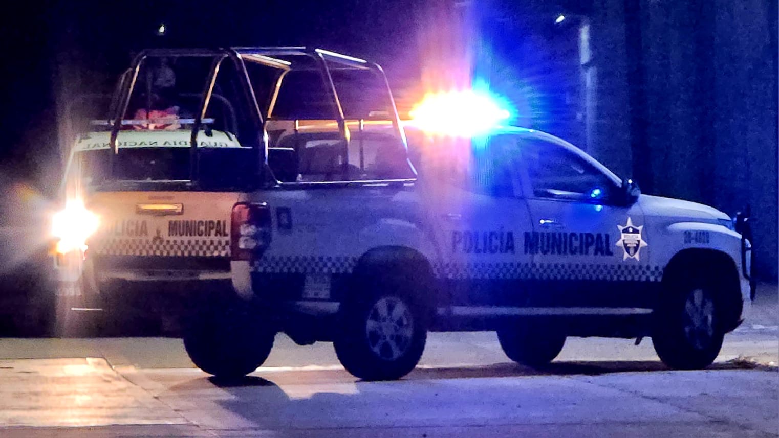 Delincuentes atacan a policías de Cotija; un agente muere en el enfrentamiento