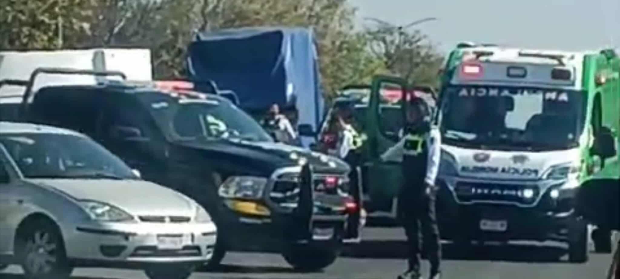 Derrape de moto deja una lesionada en la Av. Madero Poniente de Morelia 